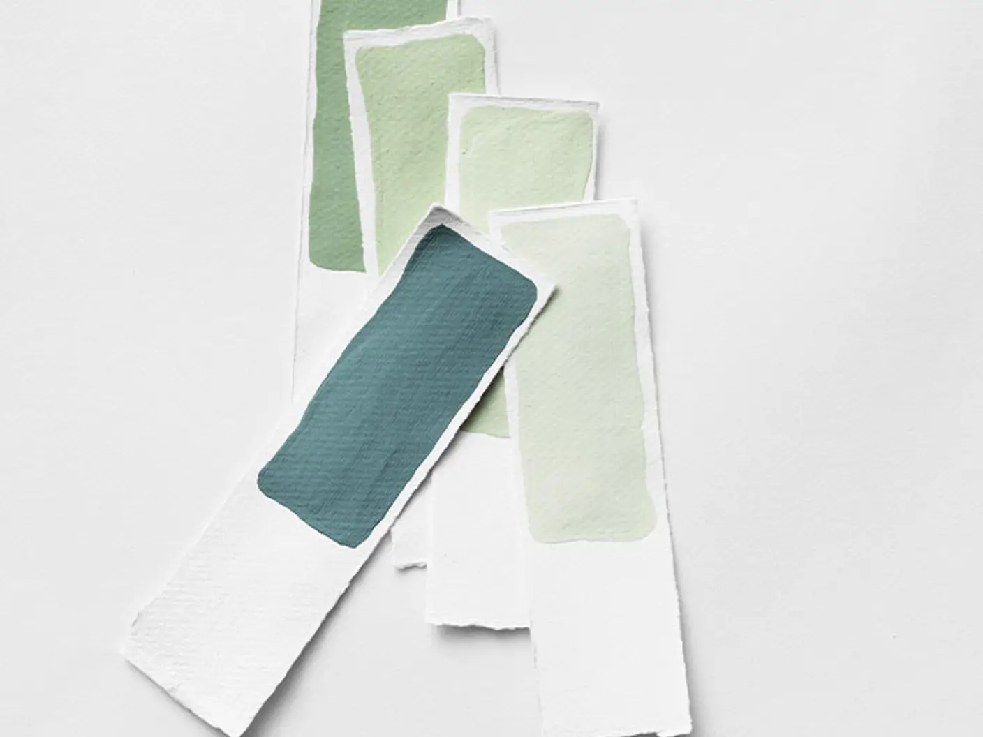 Free Spirit is a greenish blue that brings freshness, liveliness and a touch of coolness to the home